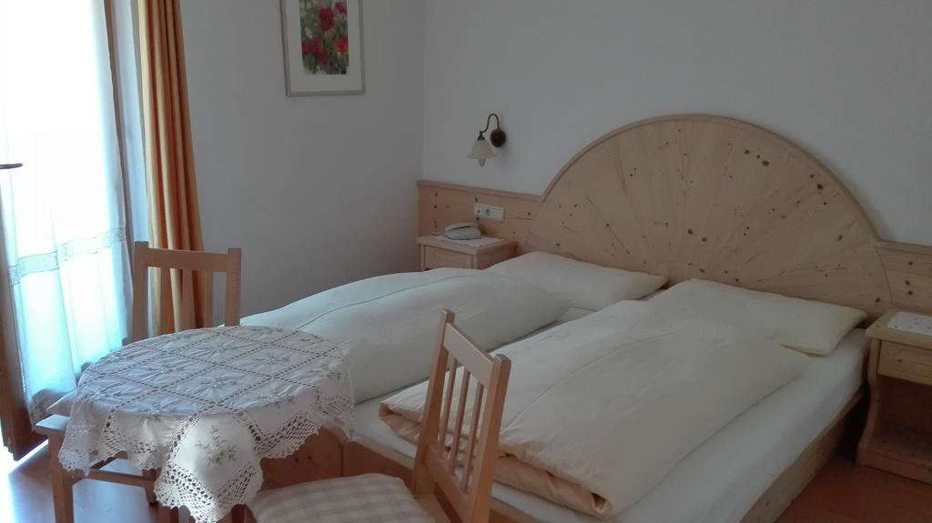 Pensione Valbona Corvara In Badia Exterior foto