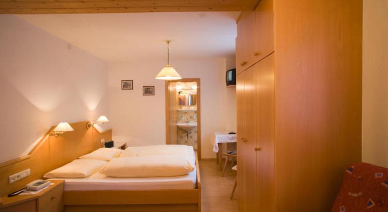 Pensione Valbona Corvara In Badia Exterior foto